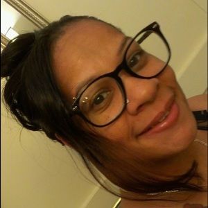 Meet your Posher, Yesenia